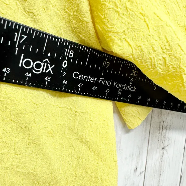 Frnch Dress Women Size M/L Yellow Crepe Round Neck‎ Short Sleeve Shift Mini Sun - Image 6