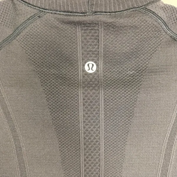 Lululemon Swiftly Tech Long Sleeve Crew Black Gray‎ Ombre Thumbhole Shirt Size 6 - Image 6