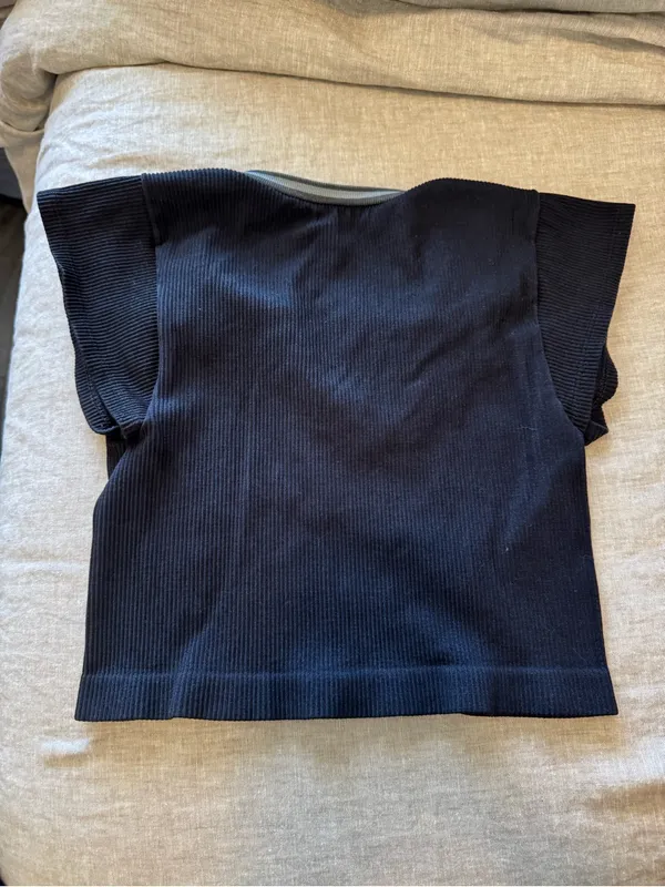 Urban Outfitters Out From Under Go For Gold Seamless Top - Image 3
