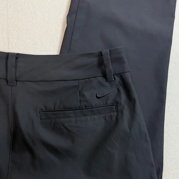 Nike Women's Dark Black Capris - Image 7