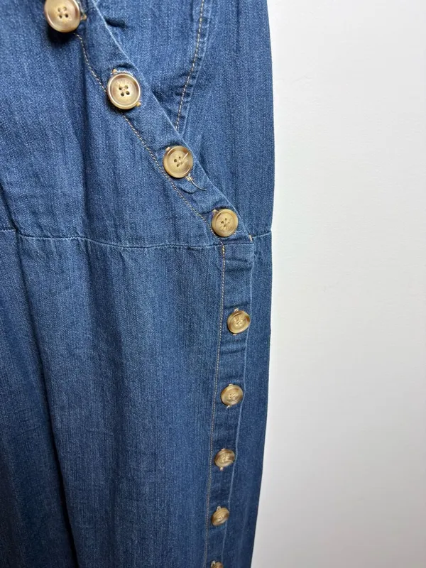 Universal Threads Women's Sleeveless Button-Front Denim Midi Dress - Image 3