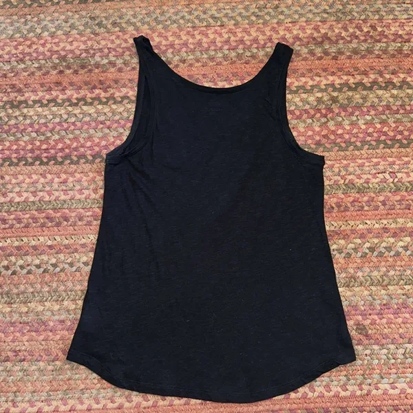 OLD NAVY BLACK BASIC RELAXED FIT TANK TOP - Image 4
