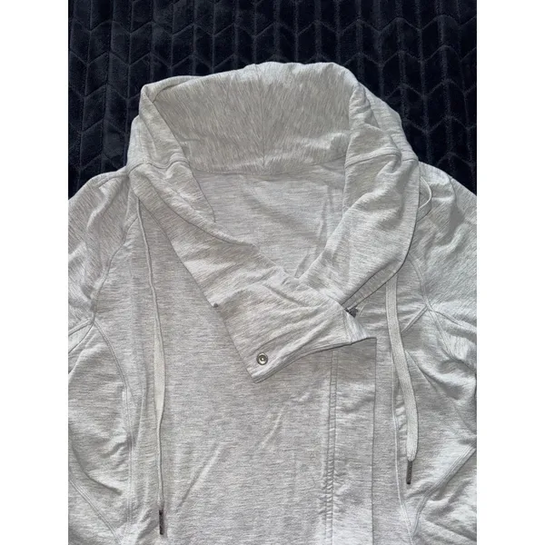 Lululemon Womens Coast‎ Easy Wrap Jacket Gray Heather Full Zip Size 6 - Image 6