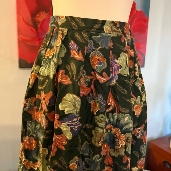 Vintage 90s USA ORVIS Women's Floral Pleated Skirt Autumn Shades Size 10/12 - Image 2