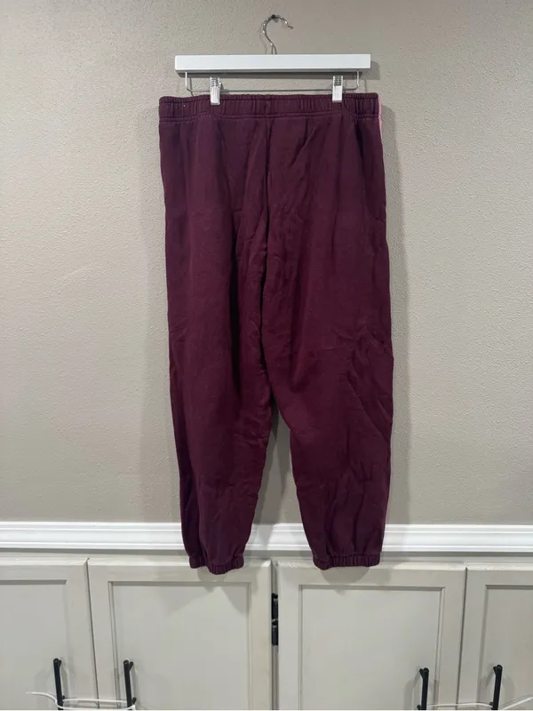 VS PINK Fleece Relaxed Campus Sweatpants - Image 4