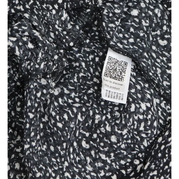 NWT Universal Thread Womens Balloon Long Sleeve Blouse 92235285 Black Abstract S - Image 7