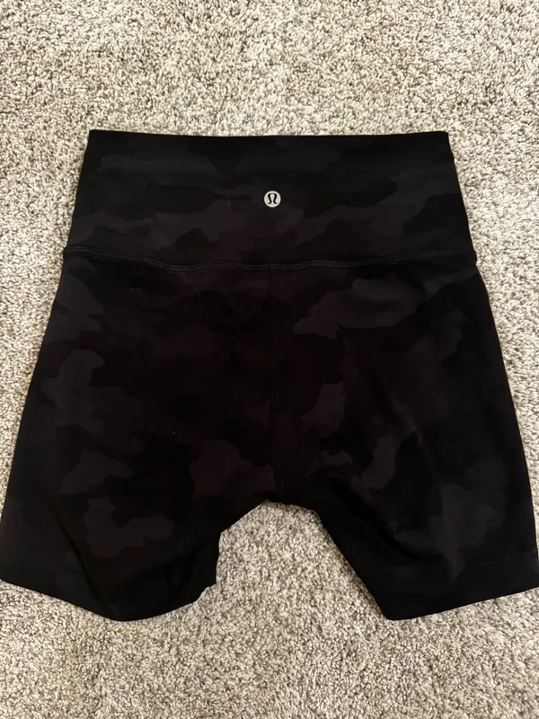Lululemon Camo Biker Shorts - Image 3