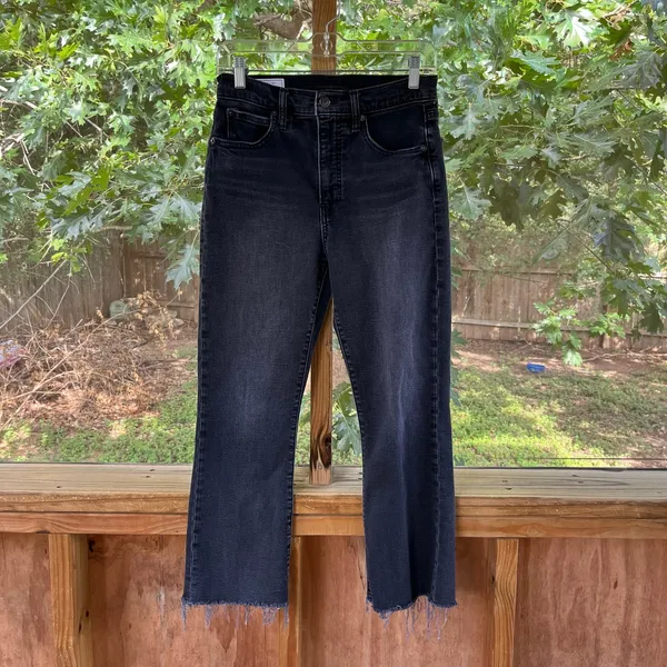 Gap Women's Kick Fit High Rise Jeans Washed Black Size 28/6R - Image 5