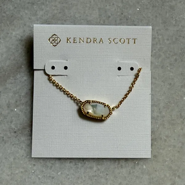 Kendra Scott Elisa Gold Pendant Necklace in Ivory Mother-of-Pearl New - Image 6