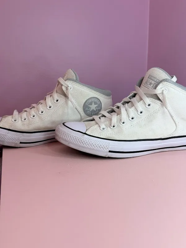 Converse Chuck Taylor All Star Malden Street Lace-Up Women's 9 - Image 2