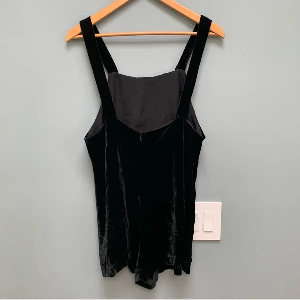 Reformation Velvet Romper in Black M - Image 7