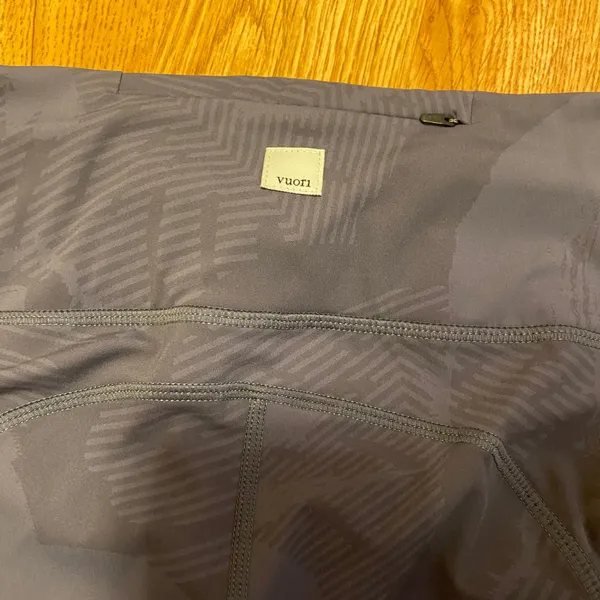 Stride Leggings in Charcoal Mache - Image 9