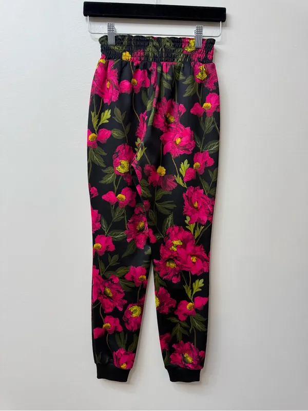 Alice + Olivia Black Jogger Pants with Pink & Green Floral Print size XS - Image 4