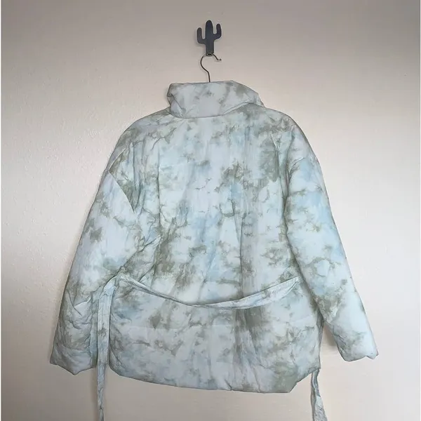 NWT Blank‎ NYC The Perfect Day Watercolor Wrap Puffer Jacket - Image 4