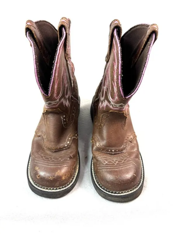 Justin Boots 7.5 Brown Leather Women's Western Heeled Boots with Pink Stitching - Image 2