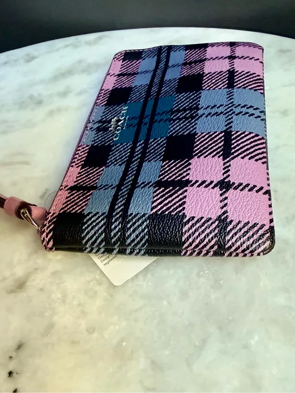 Coach Corner Zip Wristlet in Wild Plaid Print (F23632) - NWT - Image 6