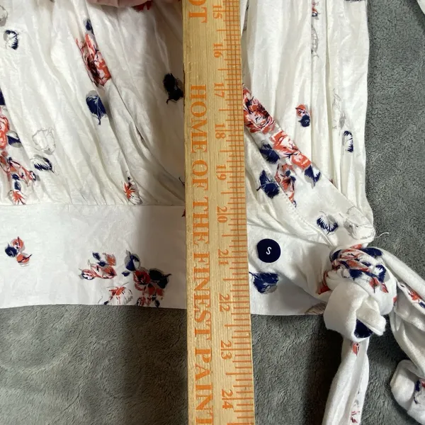 NWT Abercrombie & Fitch Women's White Floral Long Sleeve Top‎ Small Wrap Tie - Image 6