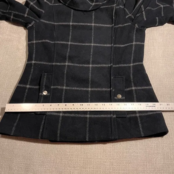 Coffee Shop New York Women's Navy‎ Plaid Asymmetrical Collar Jacket Size Small - Image 8