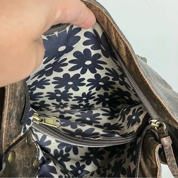 Noni Bossi brown leather hobo‎ bag - Image 7