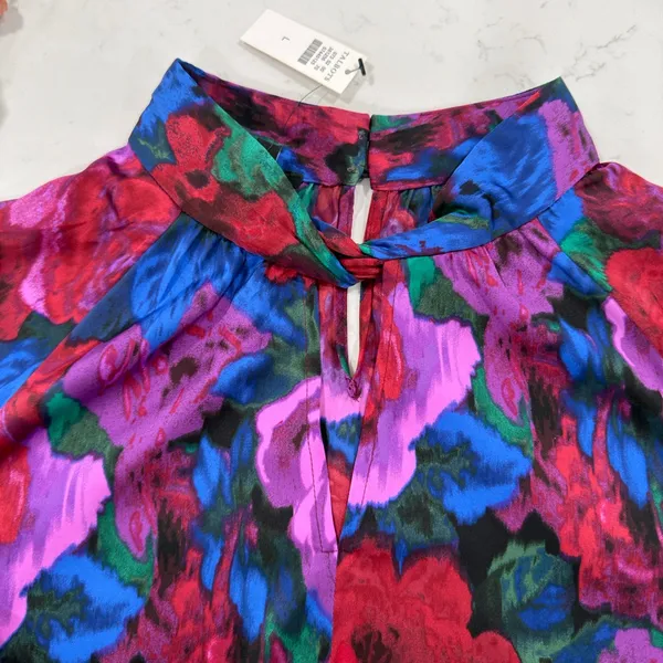 Talbots Vibrant Floral Blouse in Red and Purple - Image 5