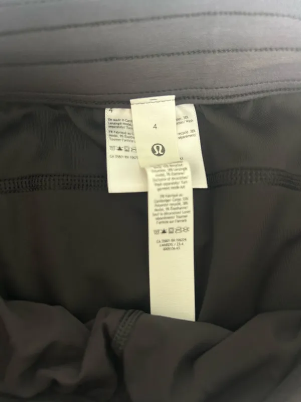 Lululemon Softstreme Straight Leg Cropped Pants - Image 4
