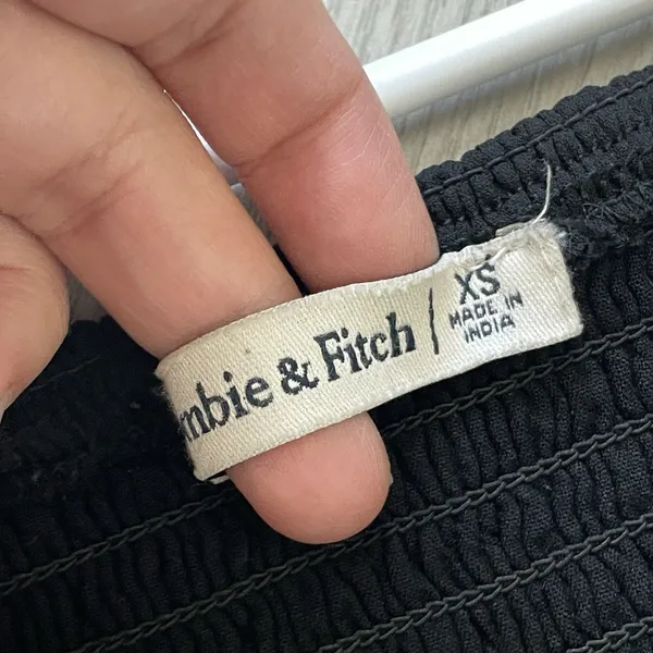 Abercrombie & Fitch Cami Tank Top v neck crop womens Black (xsmall) going out - Image 2