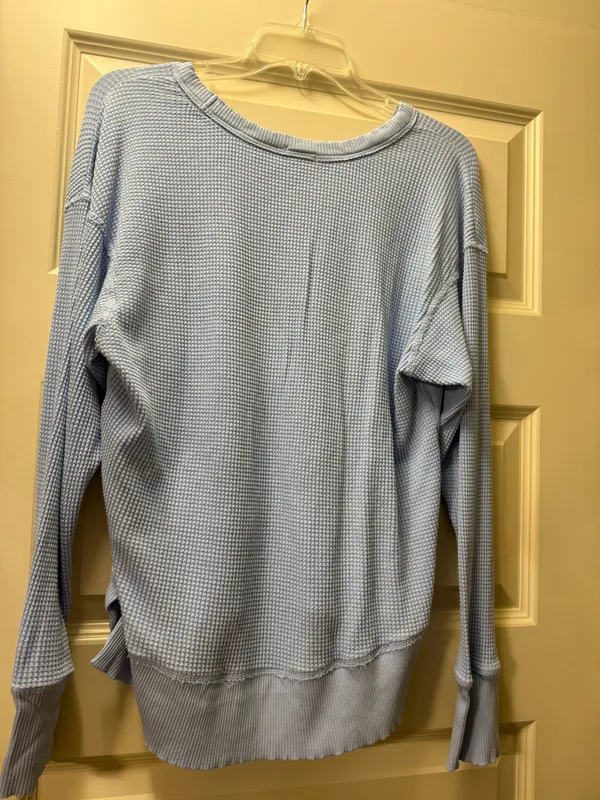 American Eagle Arie Longsleeve Waffle Shirt - Image 3
