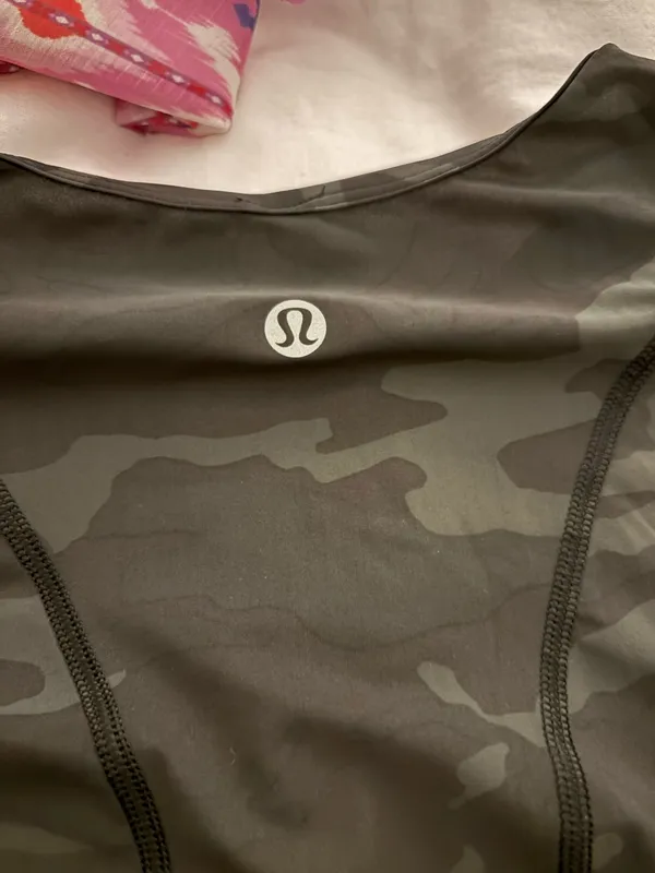 Lululemon camo shirt  - Image 3