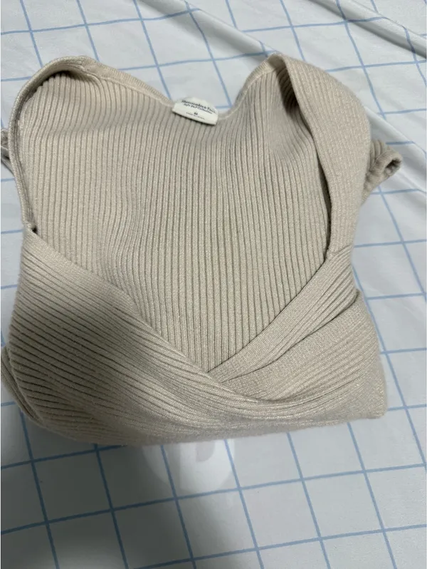 Abercrombie Long Sleeve Bodysuit - Image 4