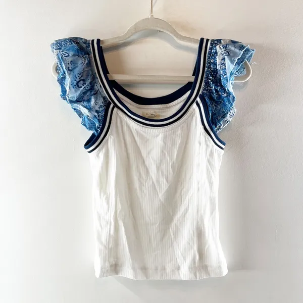 Pilcro Anthropologie Ruffle Cap Short Sleeve Scoopneck Tee Shirt White Blue M - Image 2