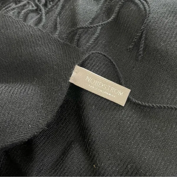 Nordstrom 100% cashmere scarf - Image 3