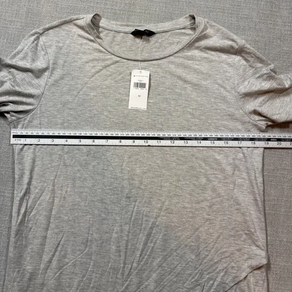 Banana Republic T-Shirt Womens Medium Gray Heather Cross Front Short Sleeve‎ - Image 3