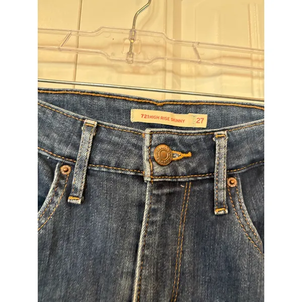 Levi's 721 High Rise Skinny Jeans Size 27‎ - Image 6