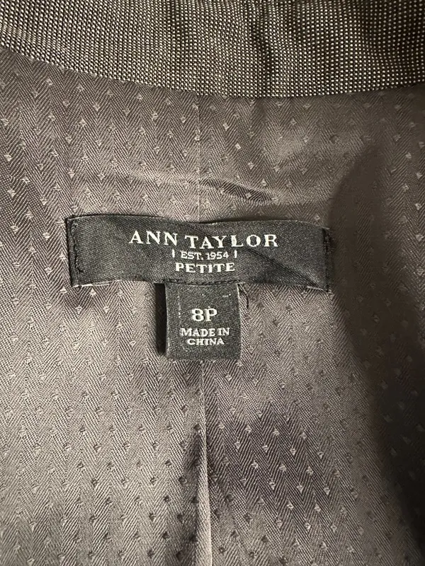 Ann Taylor taupe/brown wool-blend tailored tuxedo-inspired blazer Size 8P - Image 2