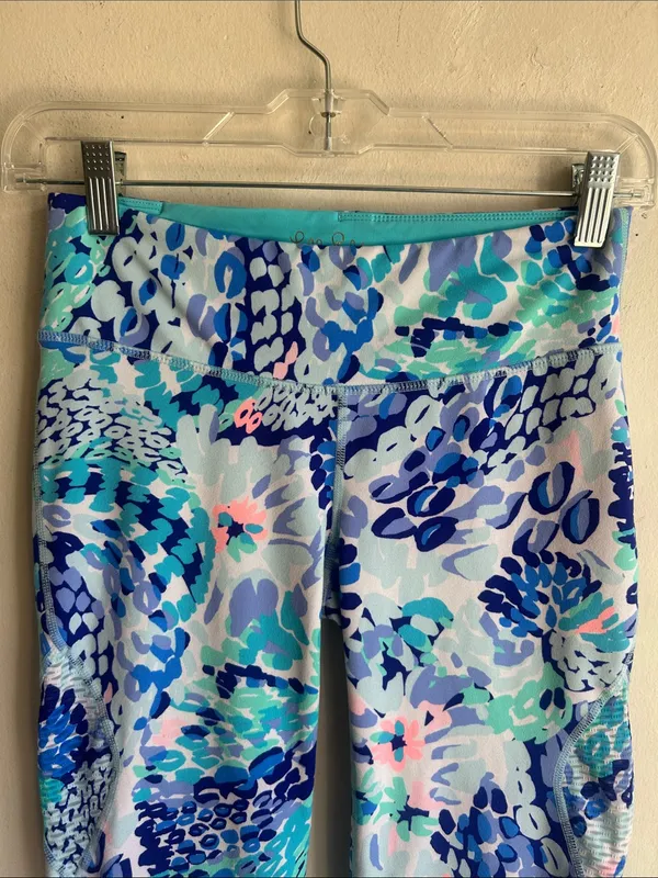 Lilly Pulitzer Luxletic Weekender Oasis Wave After Wave Cropped Leggings Sz Sm - Image 6
