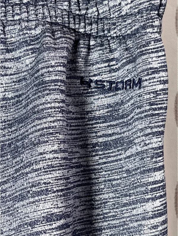 Under Armour Sweatpants Medium - Image 4