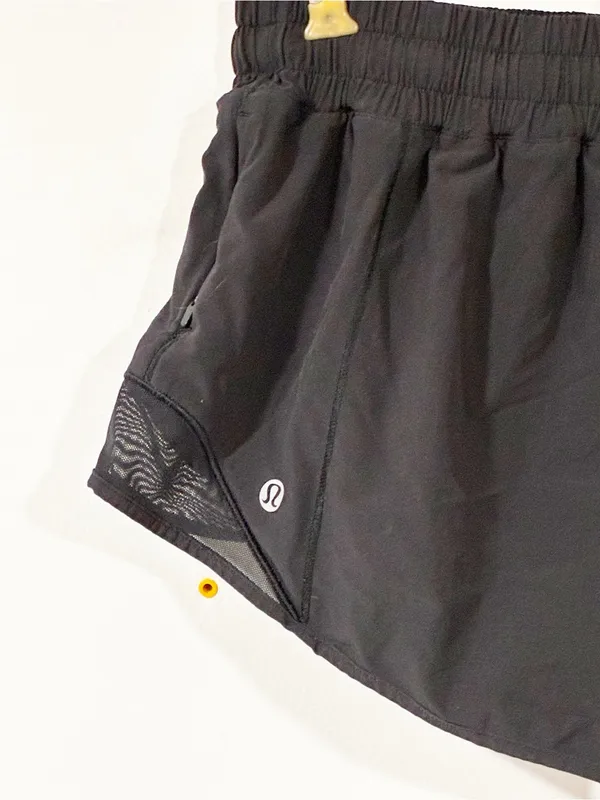 Lululemon Hotty Hot Low-Rise Lined Short 2.5" Black Athletic Size 8 - Image 4