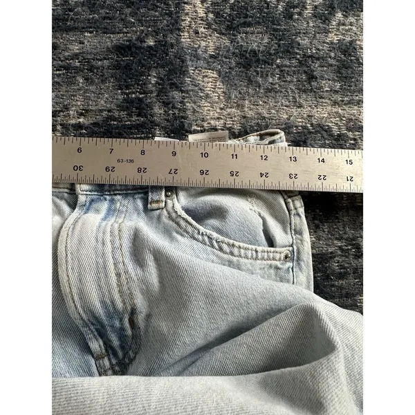 H&M &Denim 90’s Straight Ultra High Waist Jeans Wide Leg Light Distressed Size 2 - Image 8