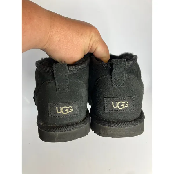 UGG Classic ultra minis‎ shearling boots women's size 6 black suede - Image 7