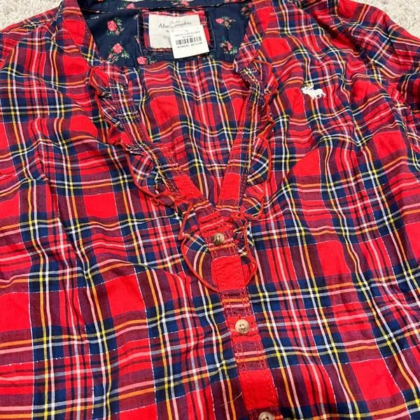 Abercrombie & Fitch Womens M Christmas Red Plaid Button Down Blouse Brand New - Image 4