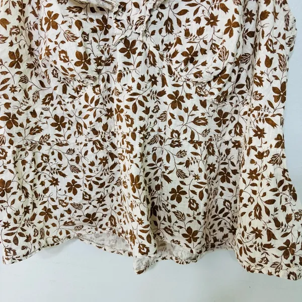 Old Navy Plus Size V Neck Flutter Sleeve Floral Print Blouse Size 2X - Image 4