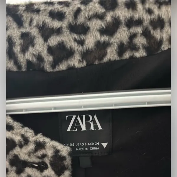 Zara Black and Gray Animal Print Jacket - Image 4