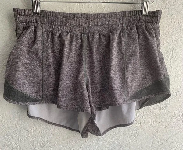 Lululemon Hotty hot Short - Image 2