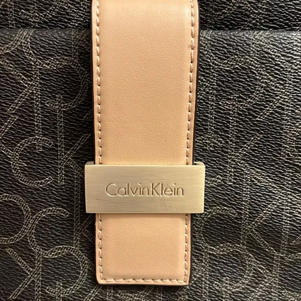 Calvin Klein crossbody bag - Image 2
