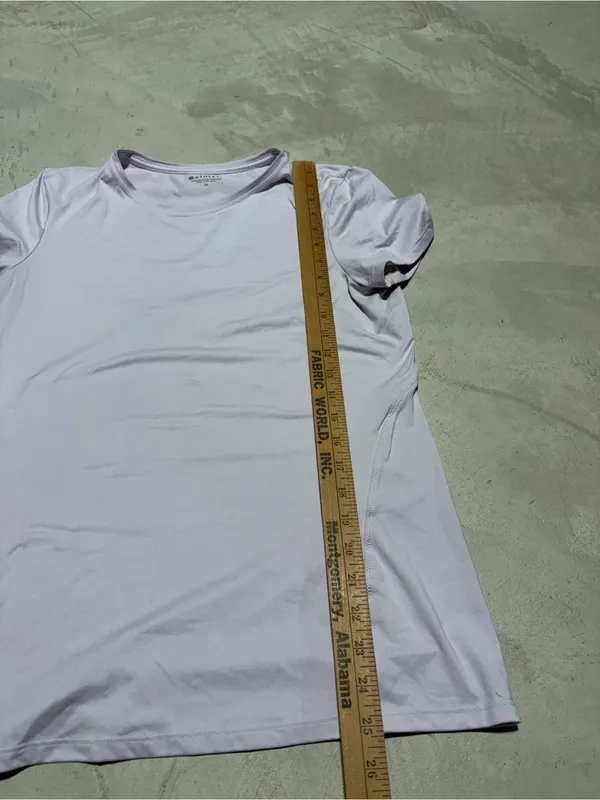 Athleta Women’s Short Sleeve Tee - Light Lavender medium - Image 3