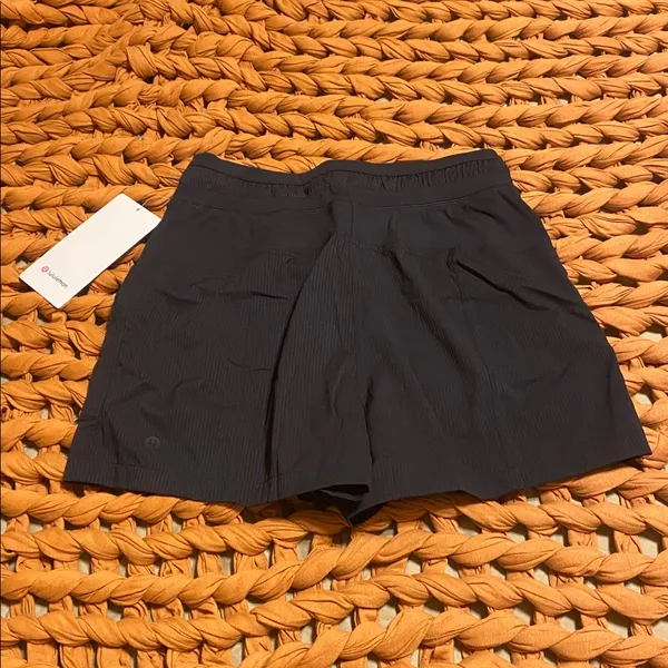 Lululemon Dance Studio High Rise Short - Image 9