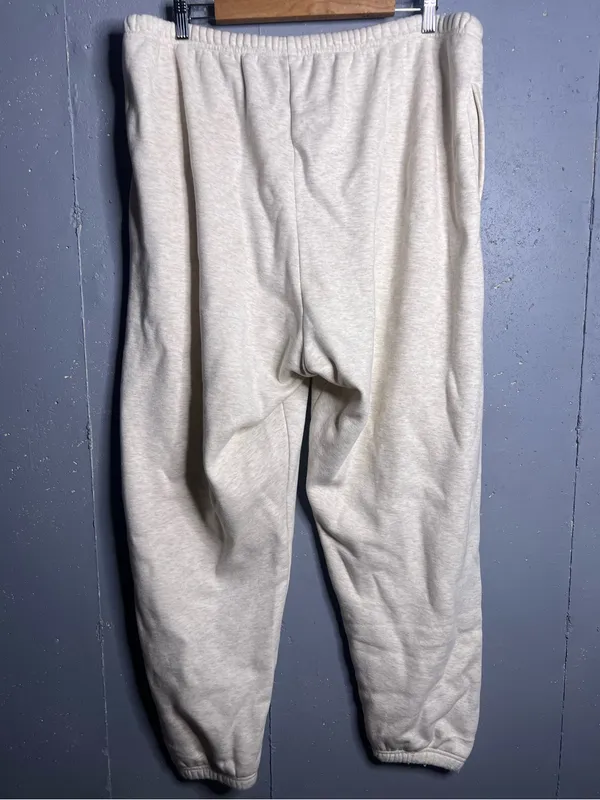 SKIMS Jogger in Oatmeal Heather in size XL - Image 3