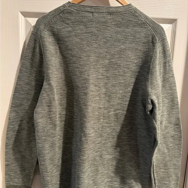 Banana Republic Women’s Long Sleeve Organic Slub Crewneck Sweater - Image 3