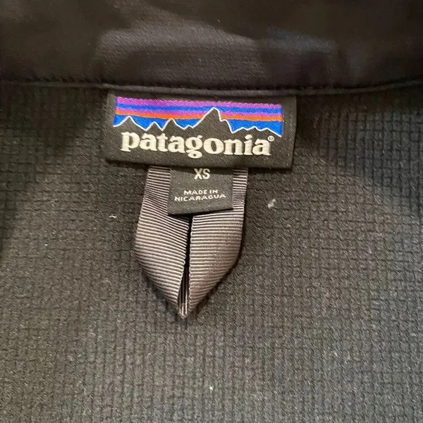Patagonia Soft Shell Jacket Women’s XS Black Full Zip Stretch Outdoor - Image 4