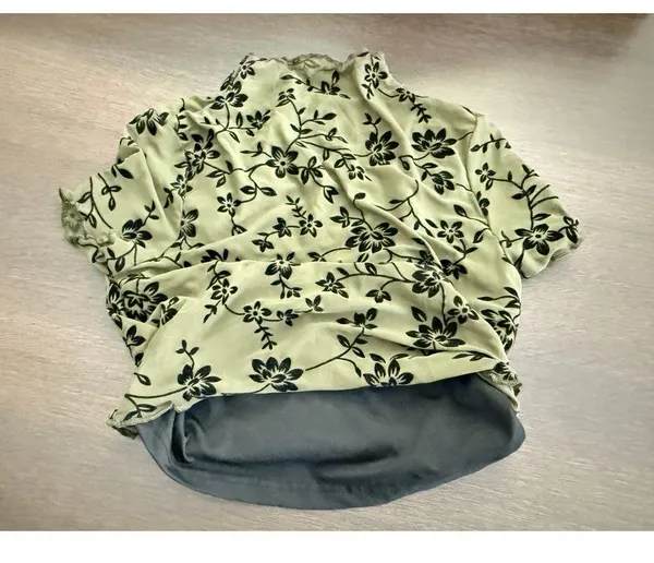 Floral Print Mock Neck, lettuce trim mesh lined crop top - Image 4